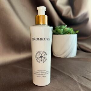 Hermetise Professional Facial Cleanser  200ml